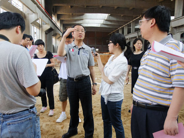 “中国网络媒体江西行”采访团抵达四特科技工业园