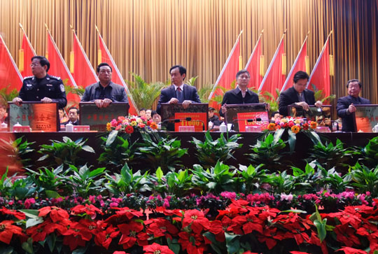 公司获得樟树市2011年度“三个文明”建设纳税突出贡献等多项殊荣